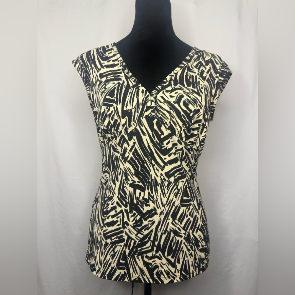 BCBG Paris Y2K v neck abstract print tank